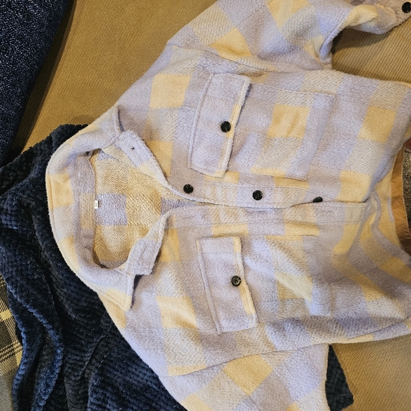 Micah Oversized Shacket - Picture 2 of 3